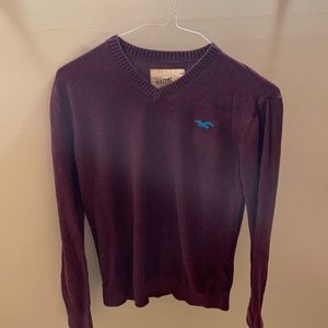 Hollister small v neck